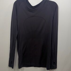 Lululemon Women’s Swiftly tech purple top long sleeve size 10